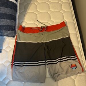 Oakley men’s 36 swim shorts